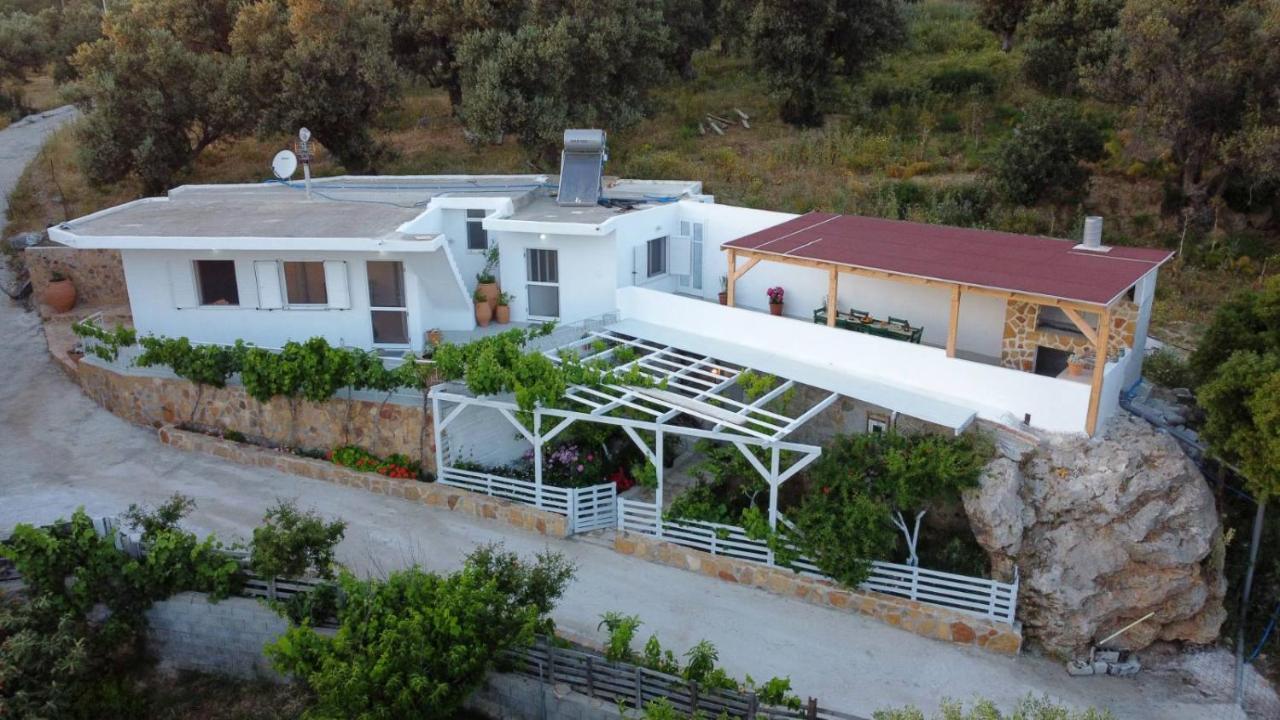 Mano'S House Villa Triopetra Bagian luar foto